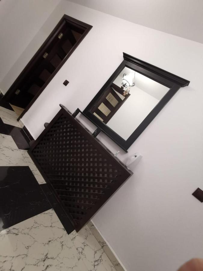 Vila De Vacanta Curtea De Arges Ngoại thất bức ảnh