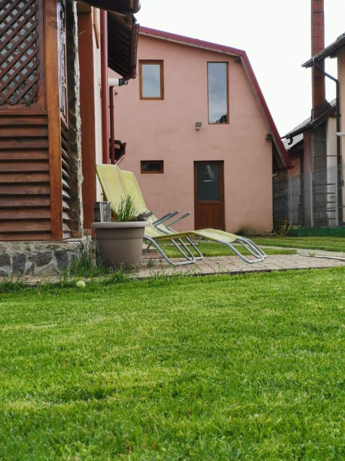 Vila De Vacanta Curtea De Arges Ngoại thất bức ảnh