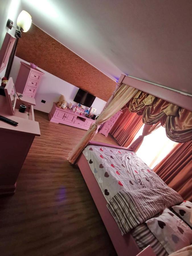 Vila De Vacanta Curtea De Arges Ngoại thất bức ảnh