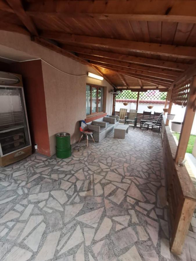 Vila De Vacanta Curtea De Arges Ngoại thất bức ảnh