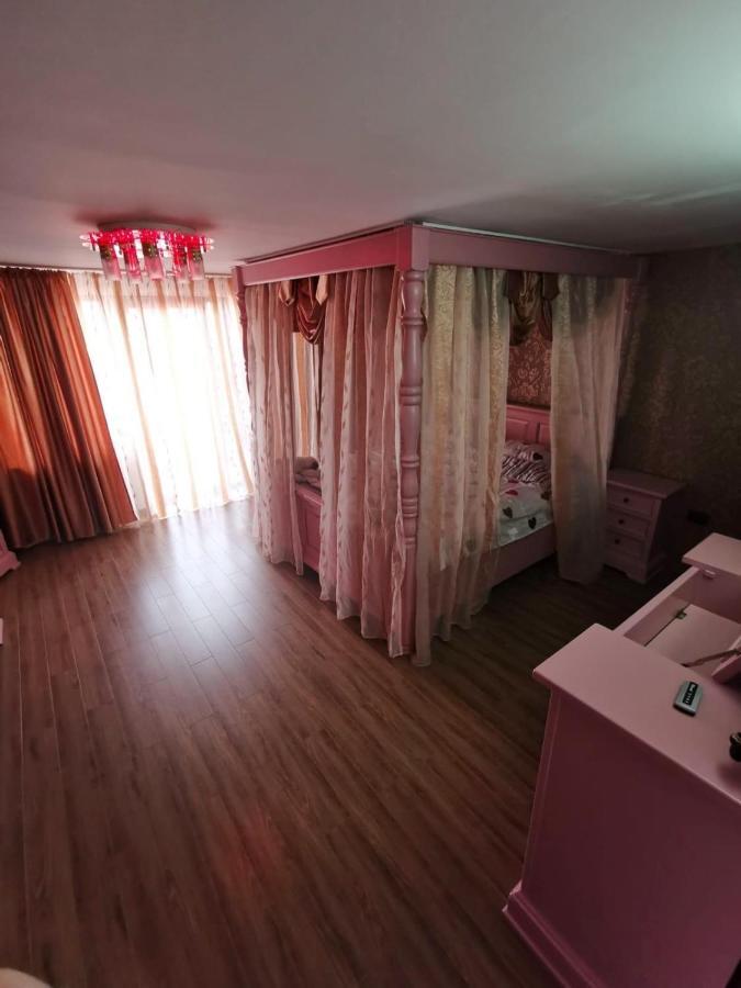 Vila De Vacanta Curtea De Arges Ngoại thất bức ảnh